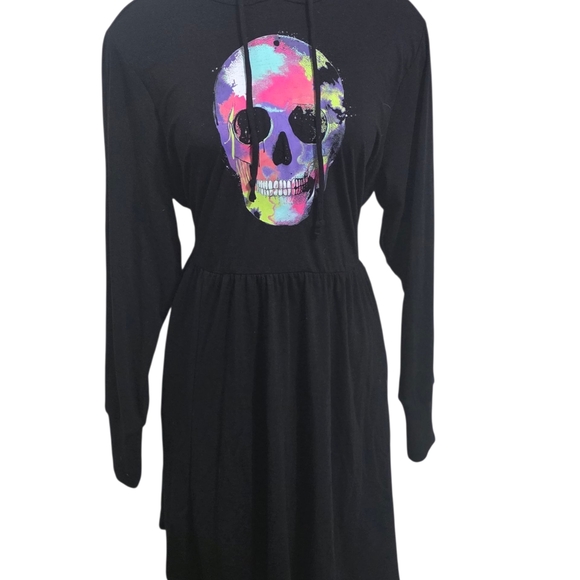 Torrid Black Hooded Skull Graphic Dress – Super Soft Knit Pockets Size 2 NWOT - Picture 1 of 2